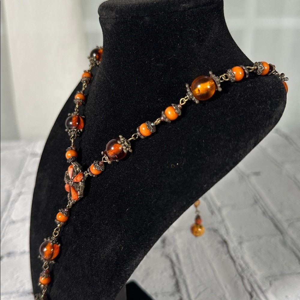 Elegant Burnt Orange Beaded Teardrop Statement Necklace 19” - Picture 4 of 10